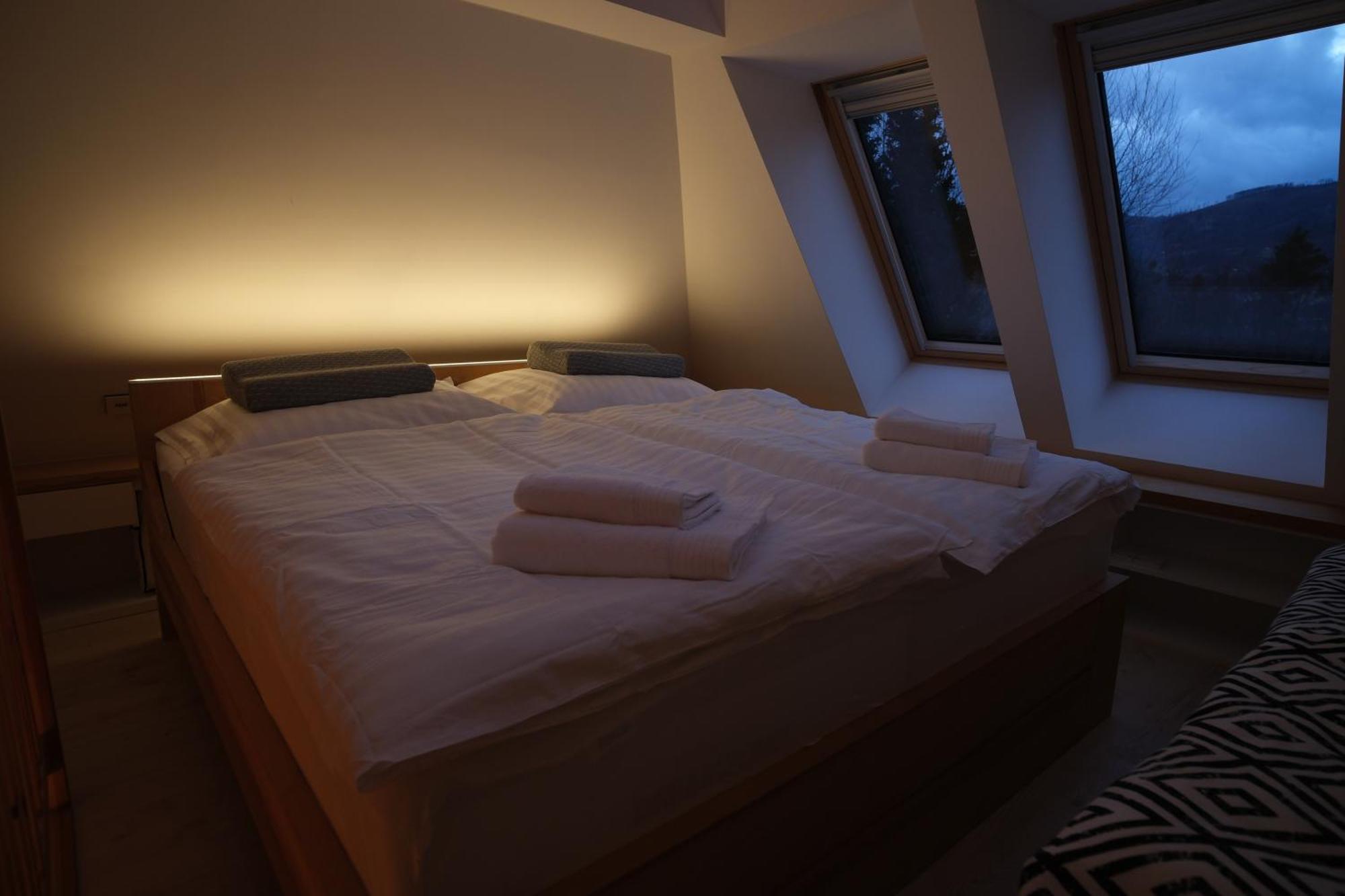 Pyramida Pod Lysou Apartamento Frýdlant nad Ostravicí Exterior foto